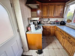 Kitchen- click for photo gallery